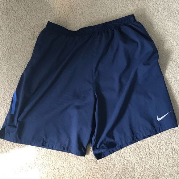 Nike running shorts - Picture 2 of 7